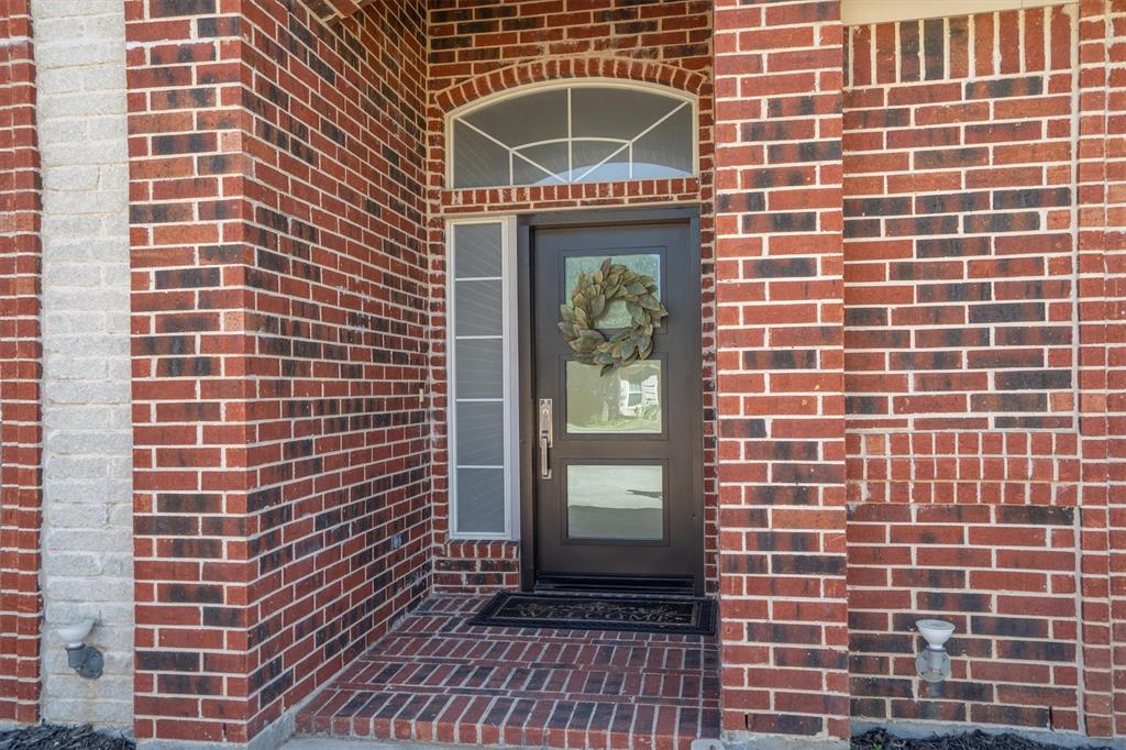 8417 Emerald Circle