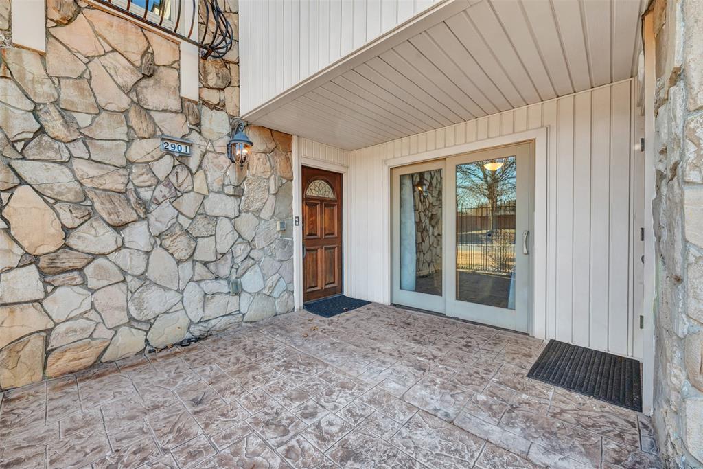 2901 Country Place Circle