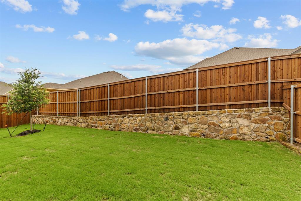 602 Lundy Lane