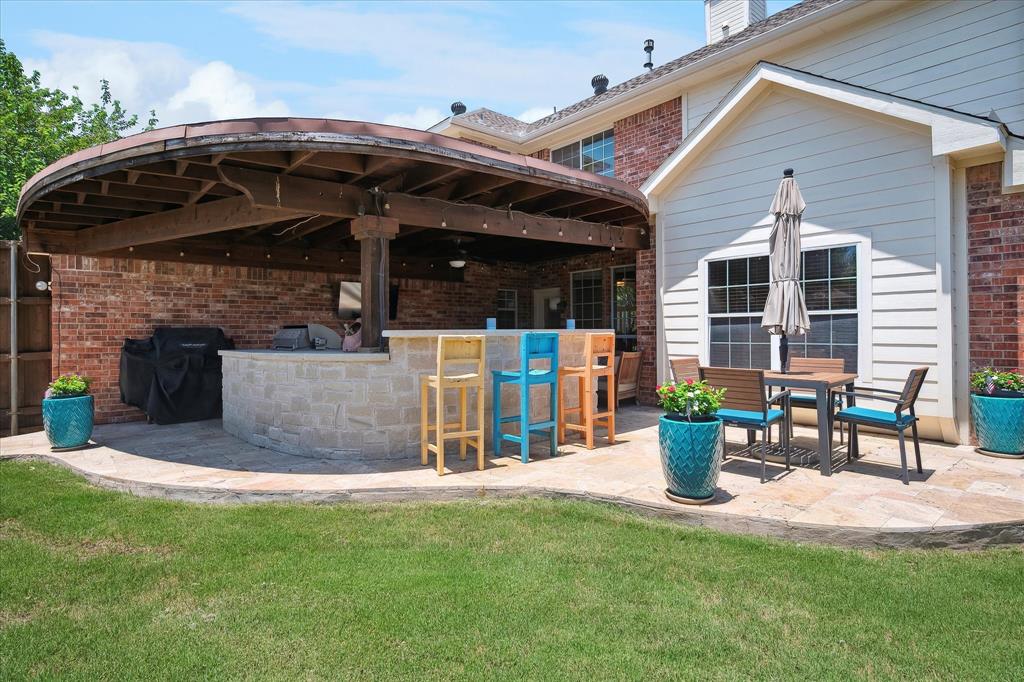 521 Blackfield Drive