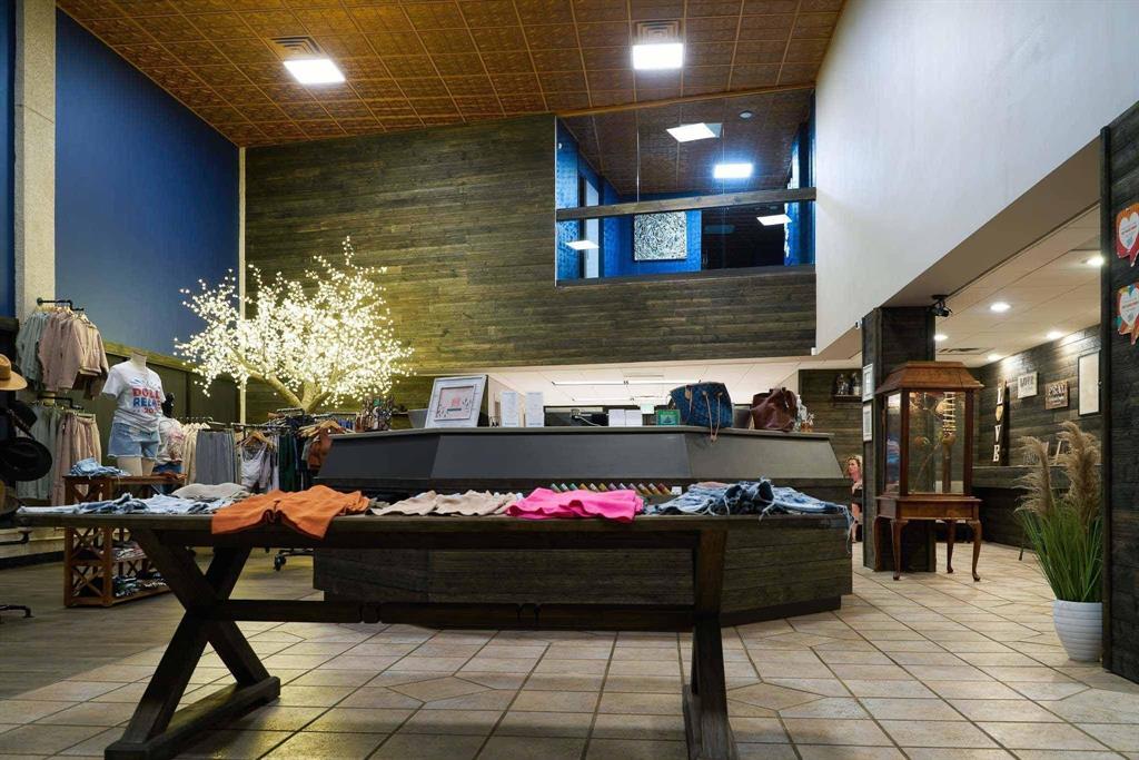 Ncb 206 - Commercial Sale