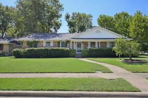 Photo of 1022 Bardfield Avenue, Garland, TX 75041 (MLS # 21139882)