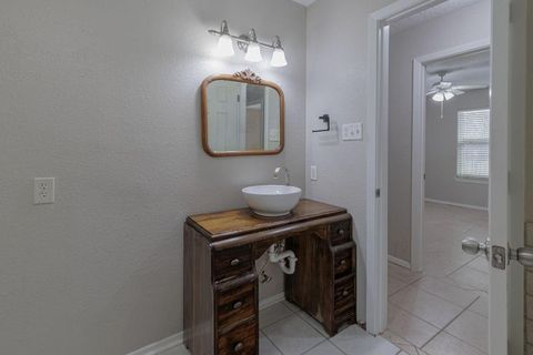 Tiny photo for 158 County Road 3351, Paradise, TX 76073 (MLS # 21195720)