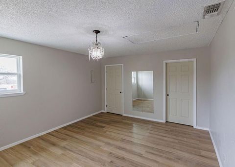 Tiny photo for 158 County Road 3351, Paradise, TX 76073 (MLS # 21195720)