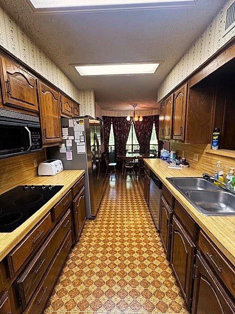511 Linkcrest Drive