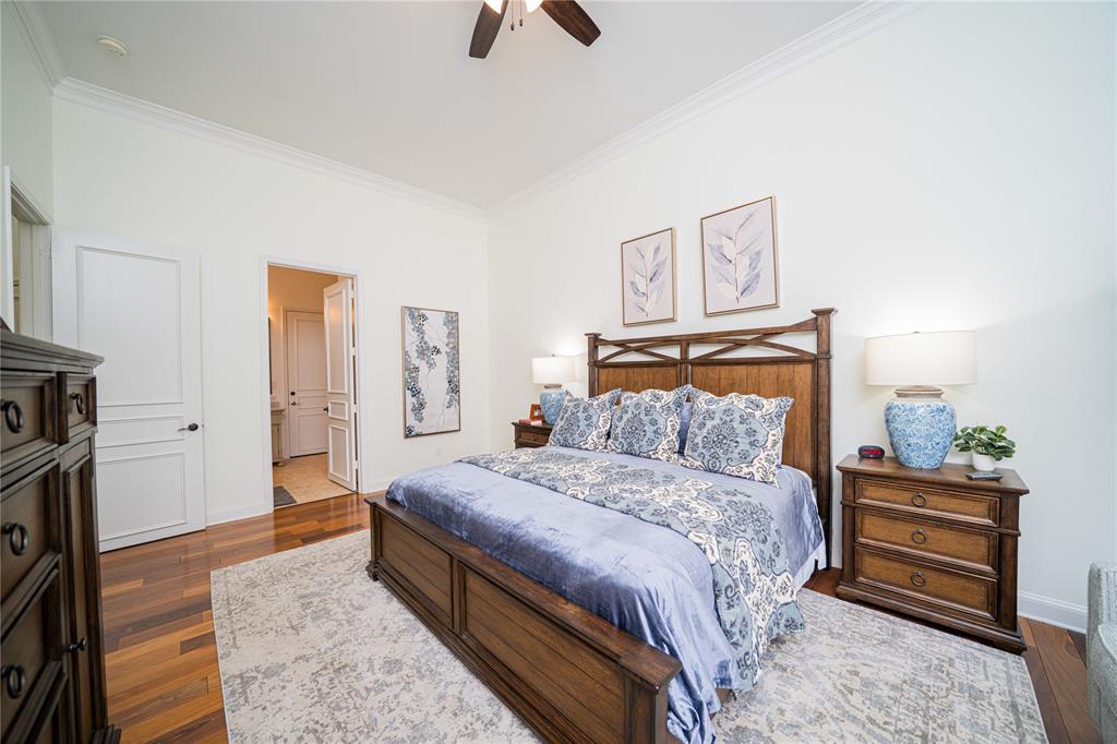 Cascades Lake Towers - Residential