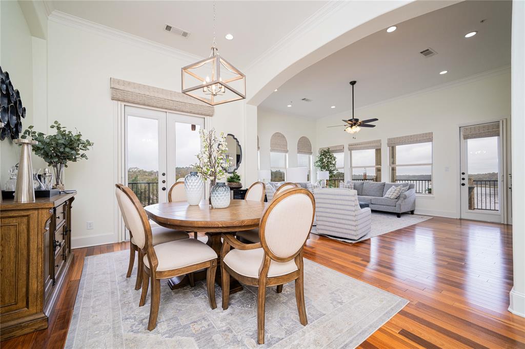 Cascades Lake Towers - Residential