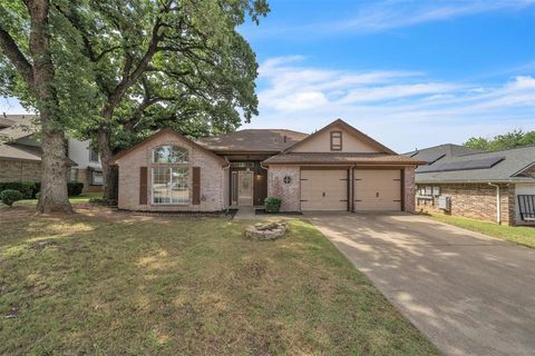 2802 Glen Ridge Drive Arlington TX 76016