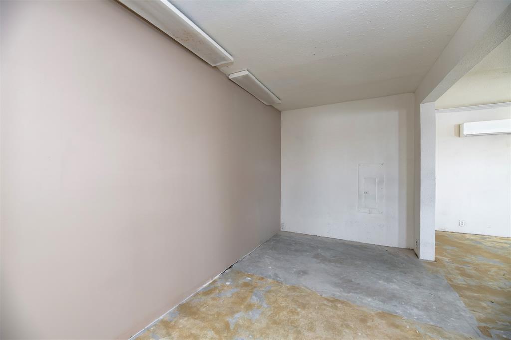 S B Witherspoon - Commercial Sale