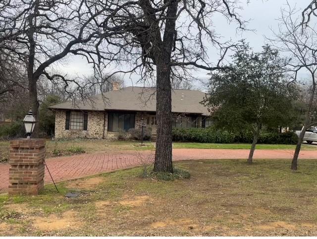 2508 Rolling Lane