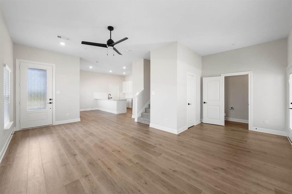 736 Carson Lane