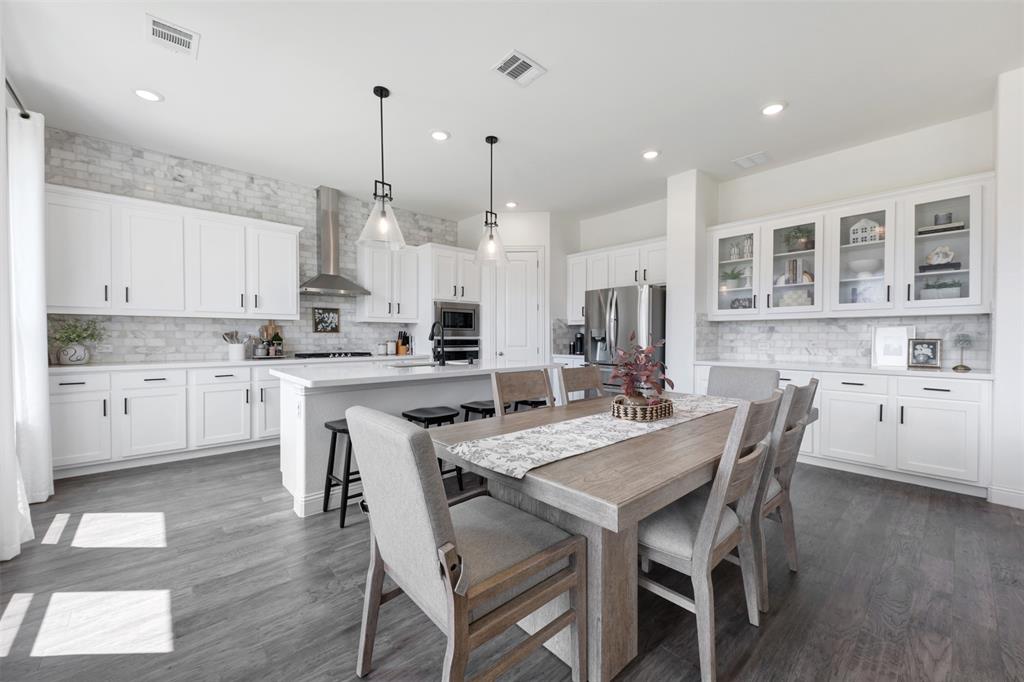 2176 Spencer Lane