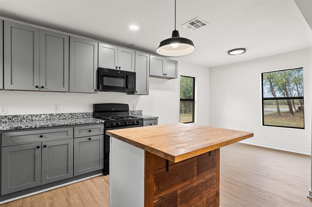 Thatcher T - Residential