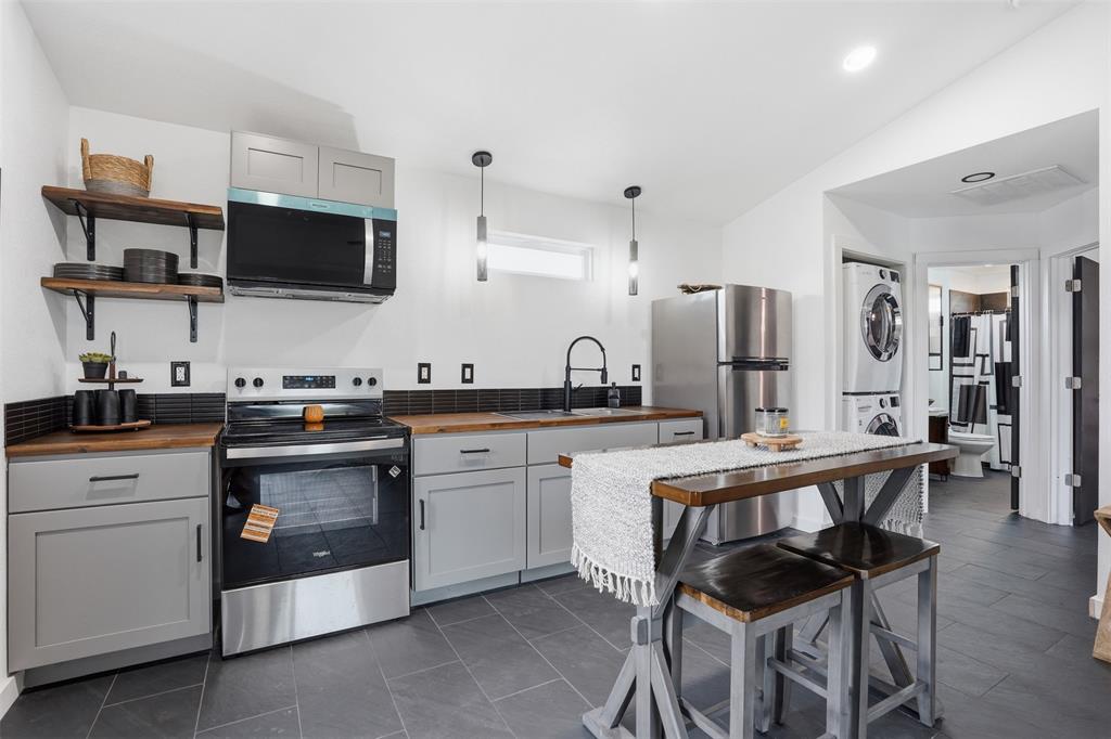 Rolling Creek Ranch Ph 1 - Residential