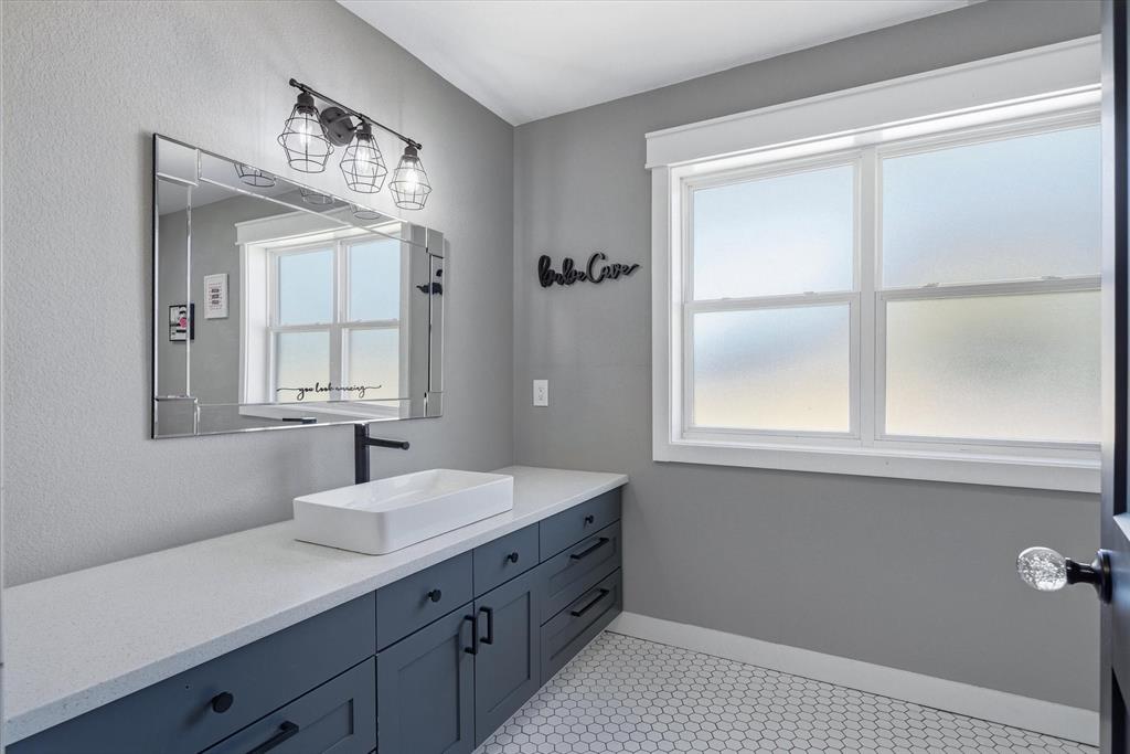 E Alvarado Surv A-4 - Residential