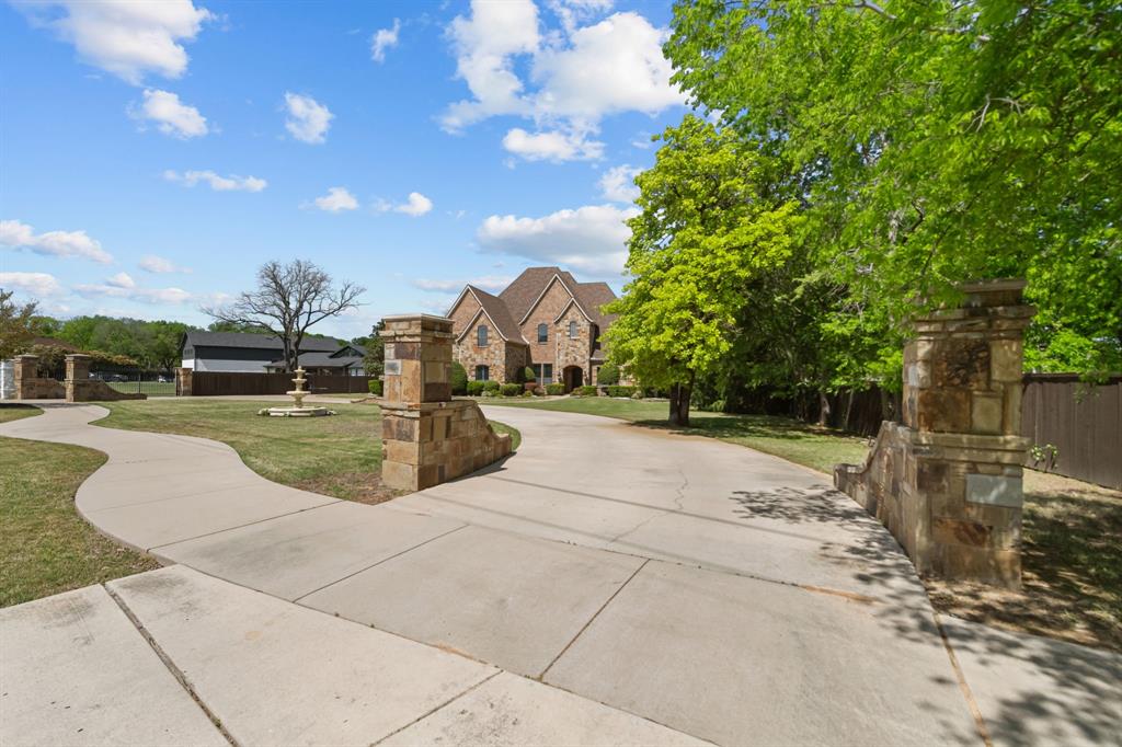 1497 E Dove Road