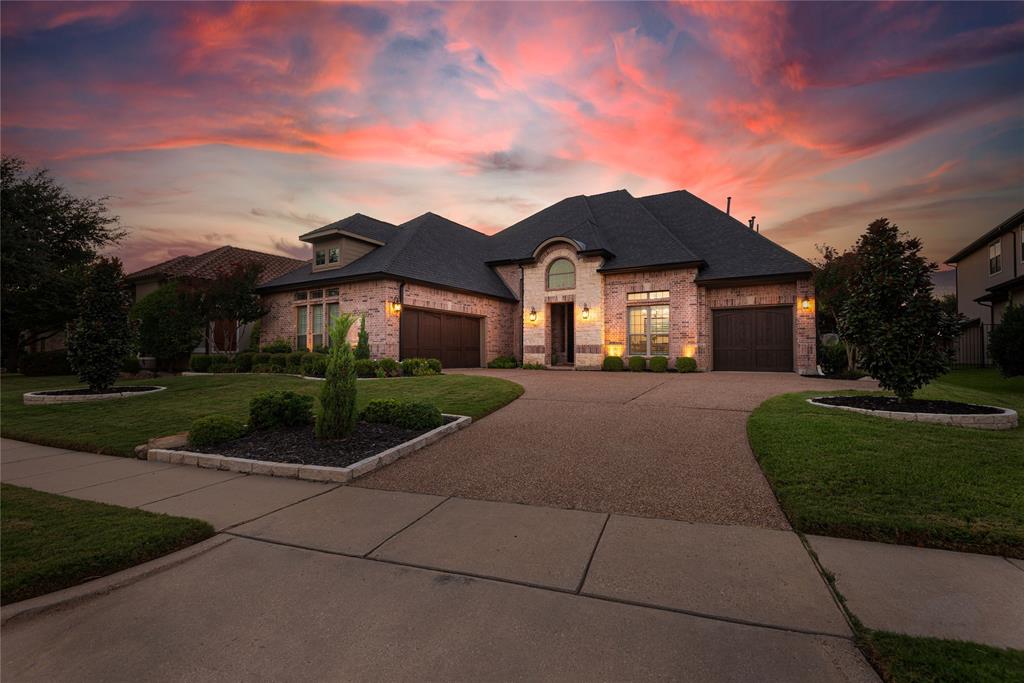 1086 Hawkwood Way