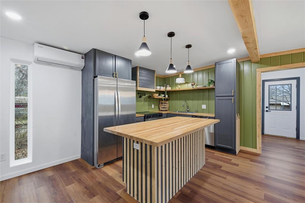 Lindsey E M Sub - Residential