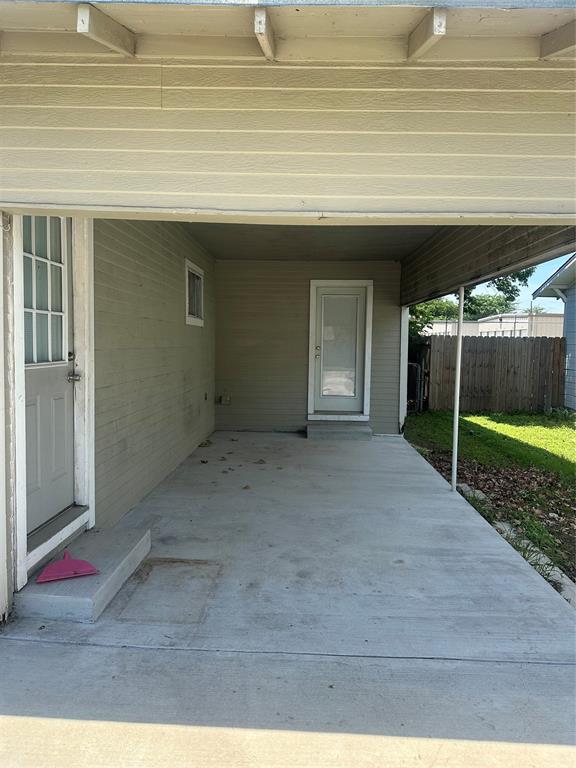 1711 Redwood Drive