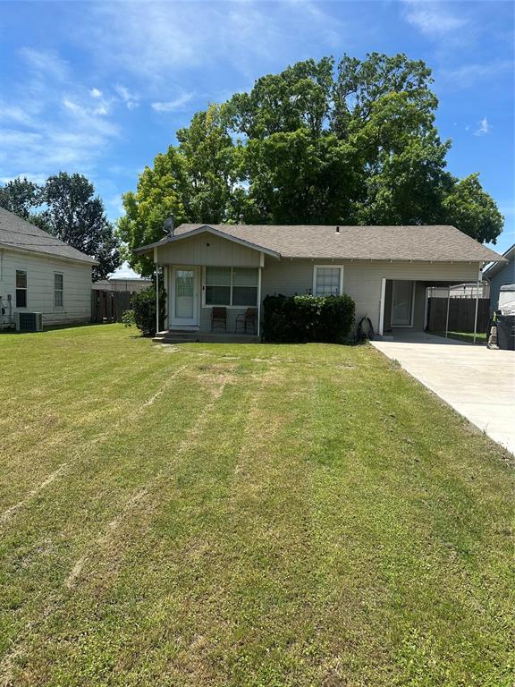 1711 Redwood Drive