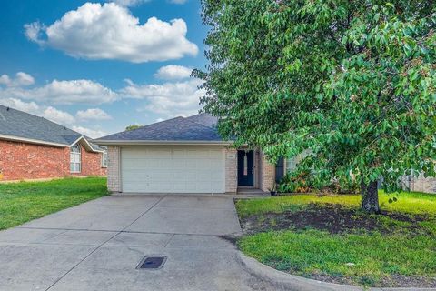 3704 Staghorn Circle N Fort Worth TX 76137