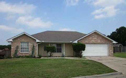 Photo of 304 Bryant Street, Pottsboro, TX 75076 (MLS # 21238009)