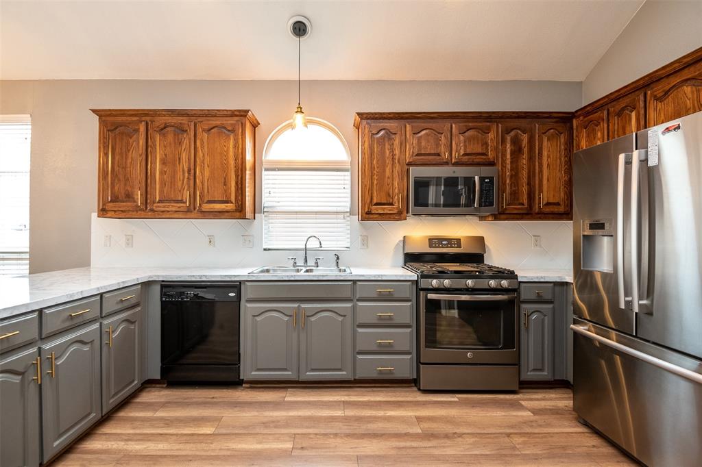 Summer Creek Ranch Add - Residential Lease