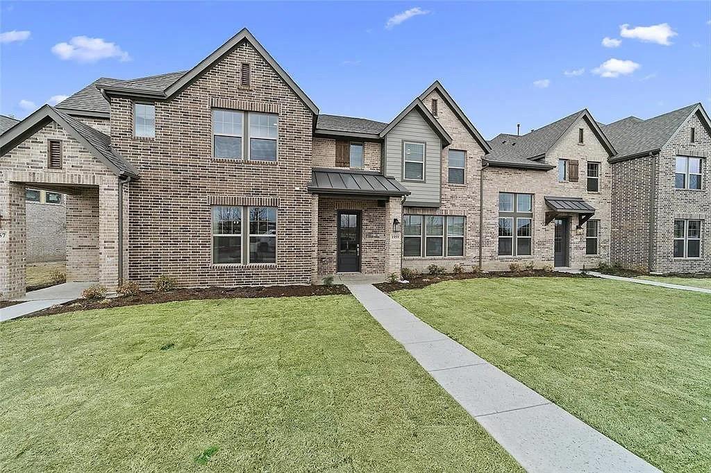 Cambridge Town Homes At Stacy Green - Residential