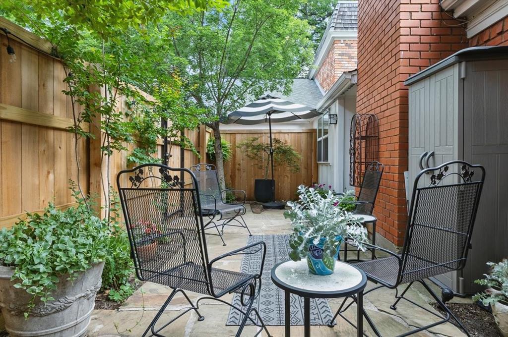 Indian Creek Condo - Residential