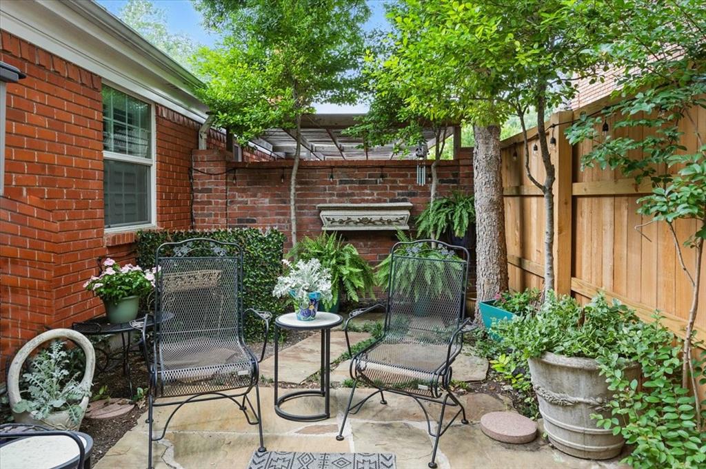 Indian Creek Condo - Residential