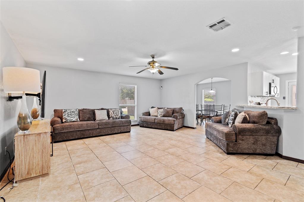 Hampton Place Burleson - Residential