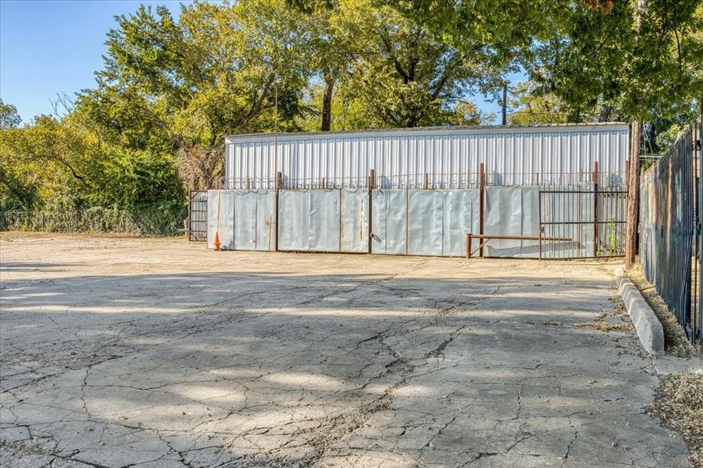 Henry Starlin - Commercial Lease