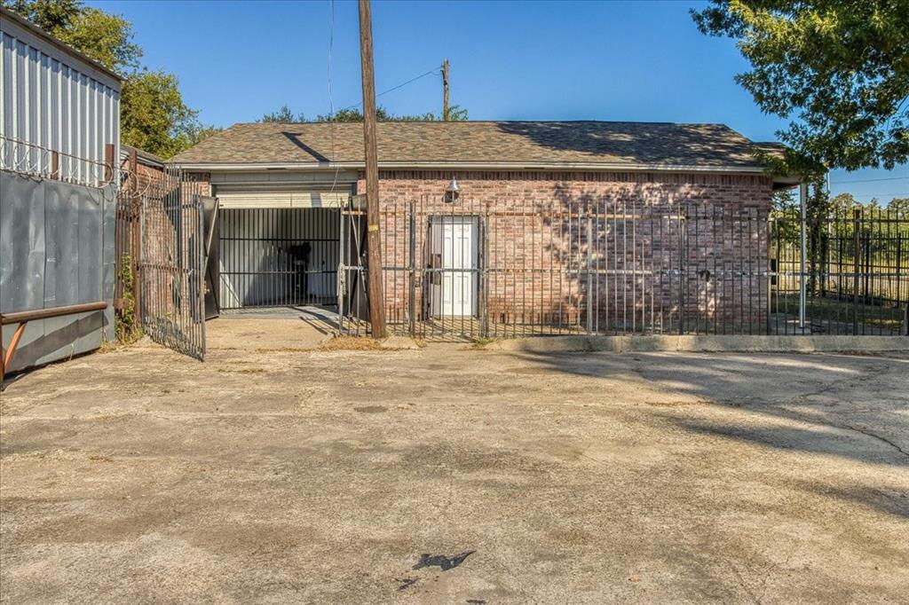 Henry Starlin - Commercial Lease