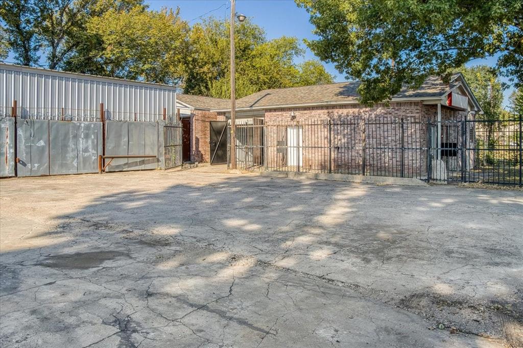 Henry Starlin - Commercial Lease