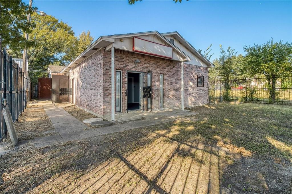 Henry Starlin - Commercial Lease