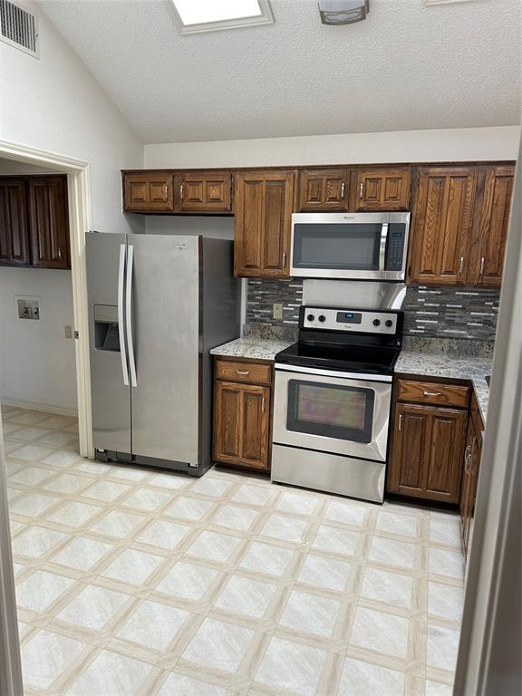 Hilltop Square Ph 2 - Residential Lease