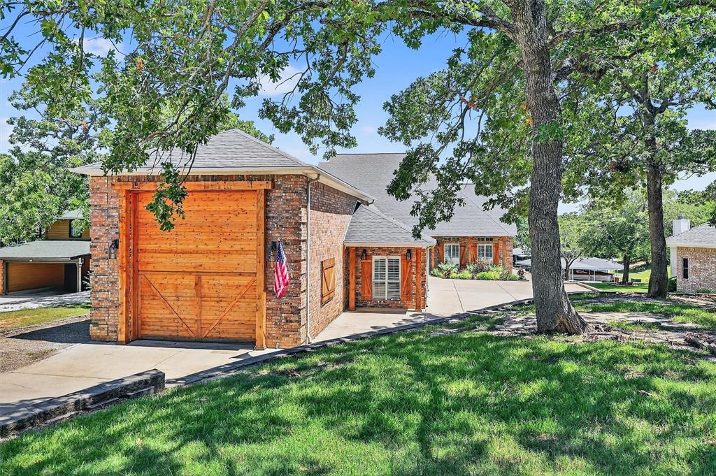 214 Kiowa Drive E
