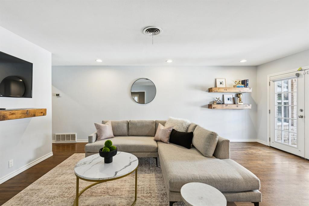 Lake Hlnds North Add - Residential