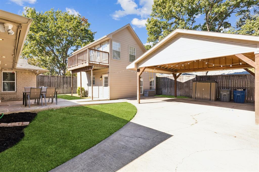 Lake Hlnds North Add - Residential