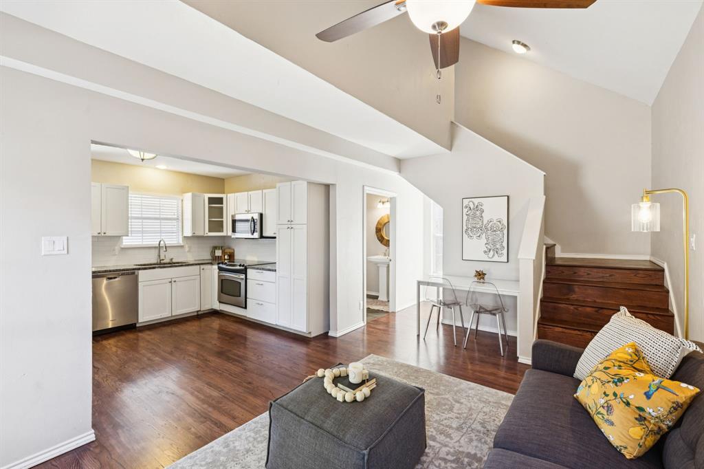 Lake Hlnds North Add - Residential