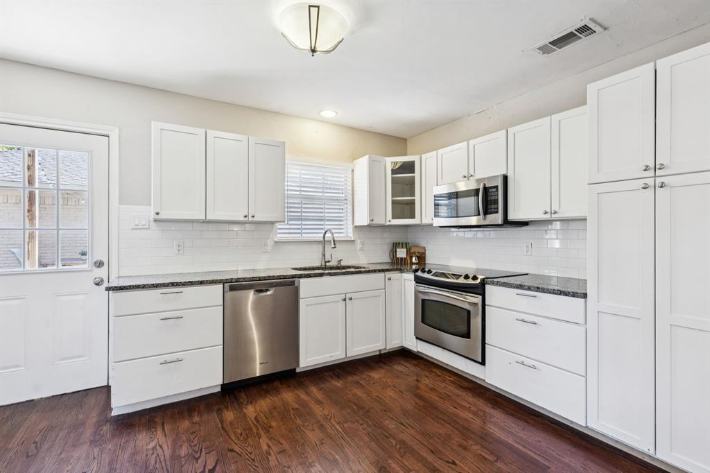 Lake Hlnds North Add - Residential