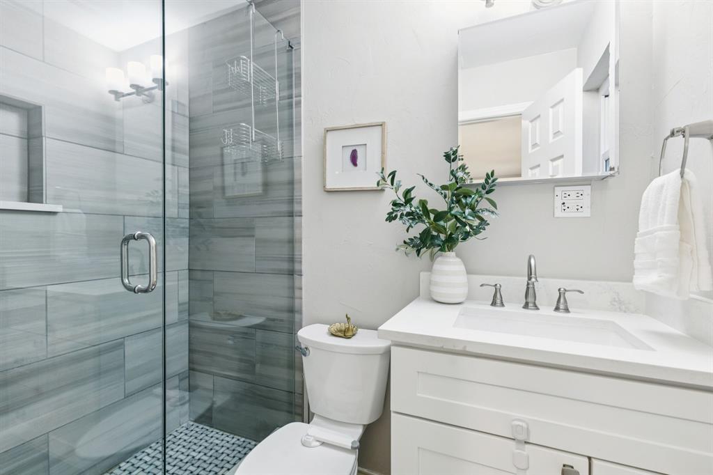 Lake Hlnds North Add - Residential