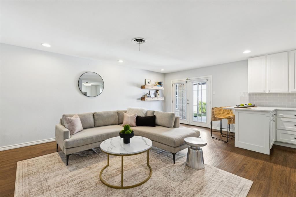 Lake Hlnds North Add - Residential