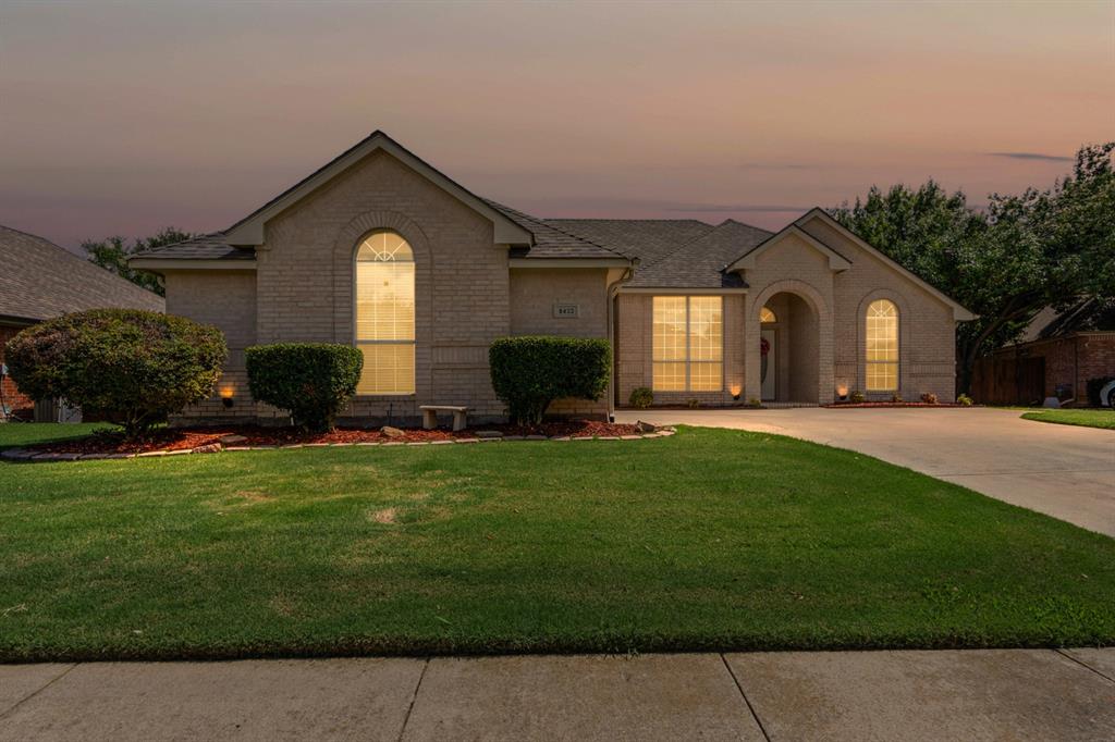 8433 Emerald Circle