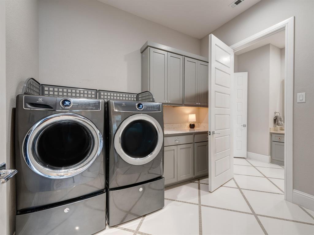 Carillon - Residential