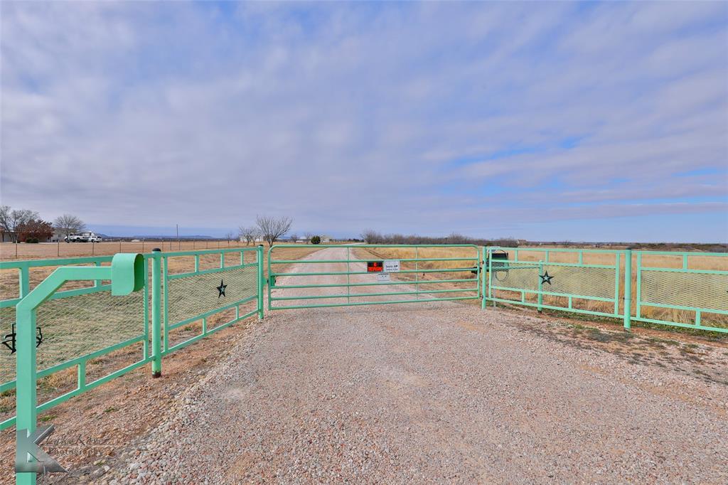 1098 E State Highway 36