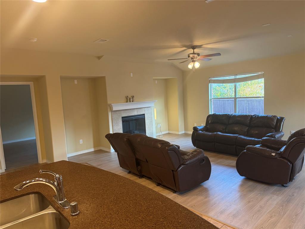 Oak Point Estates - Residential Lease