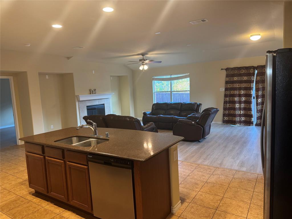 Oak Point Estates - Residential Lease