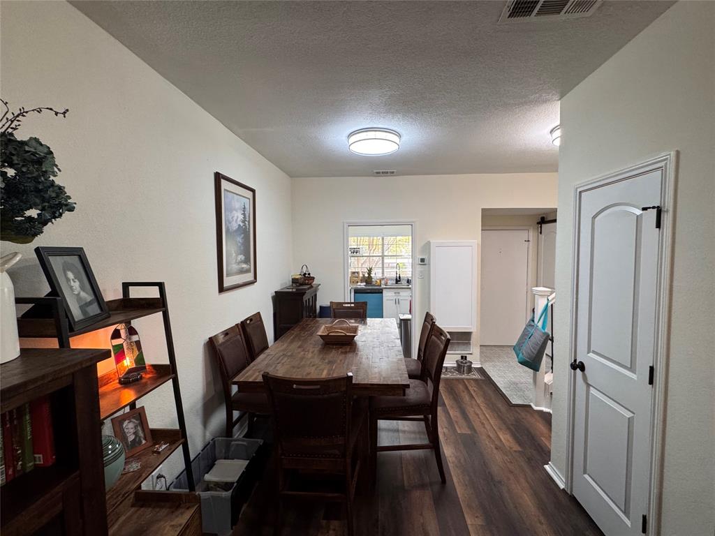 Wedglea Crk Condos - Residential Lease