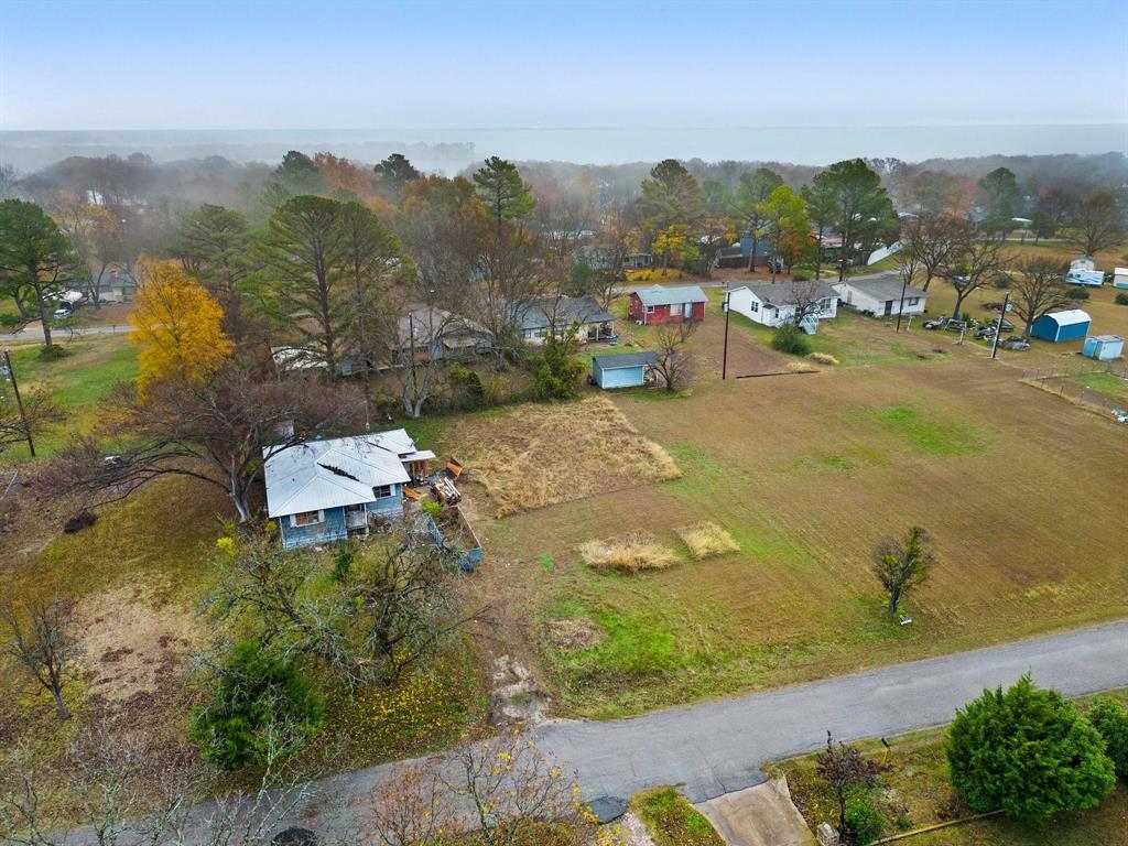 Whispering Oaks - Land